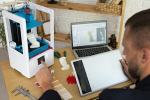 lifestyle-designer-using-3d-printer