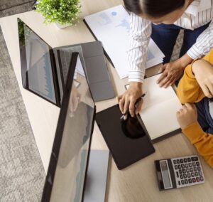 top-view-women-thinking-about-new-ideas-work-project