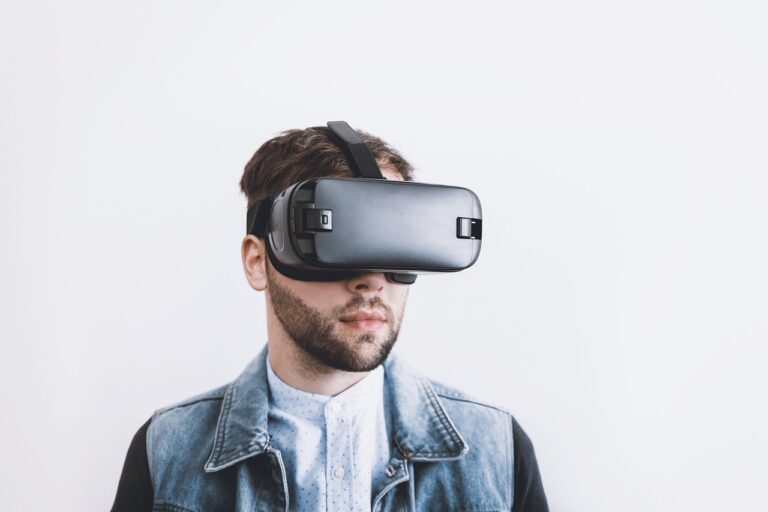 Los beneficios de la realidad virtual y la realidad aumentada para las empresas