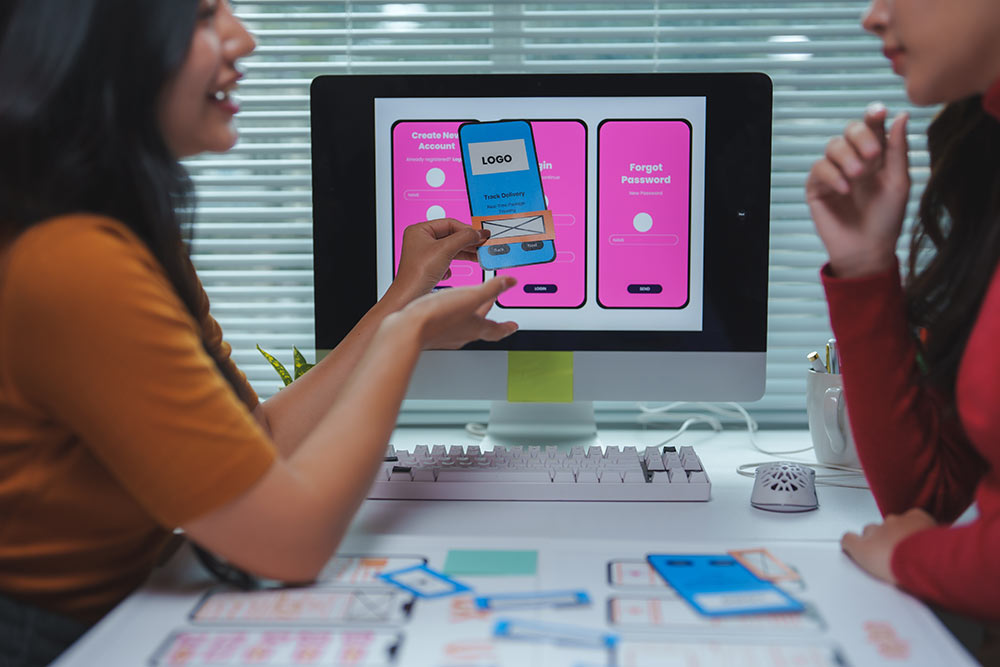 Desarrollo web a medida. Desarrollo web personalizado. Personalización web + UX